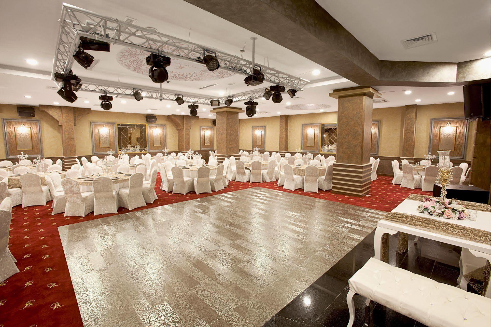 The Rise Aron Business Hotel Merter อิสตันบูล ภายนอก รูปภาพ